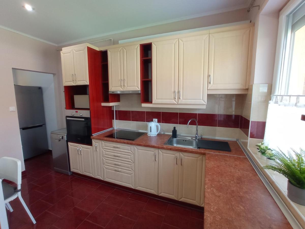 Budapest Airport Apartment Eksteriør bilde